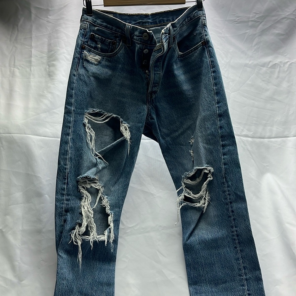 Women’s Levi Jeans